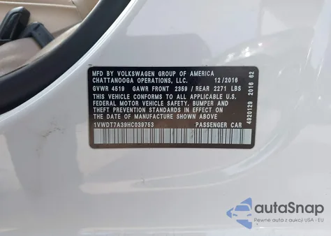 2017 Volkswagen Passat 1.8T R-Line z USA, uszkodzony, nr VIN 1VWDT7A39HC039753